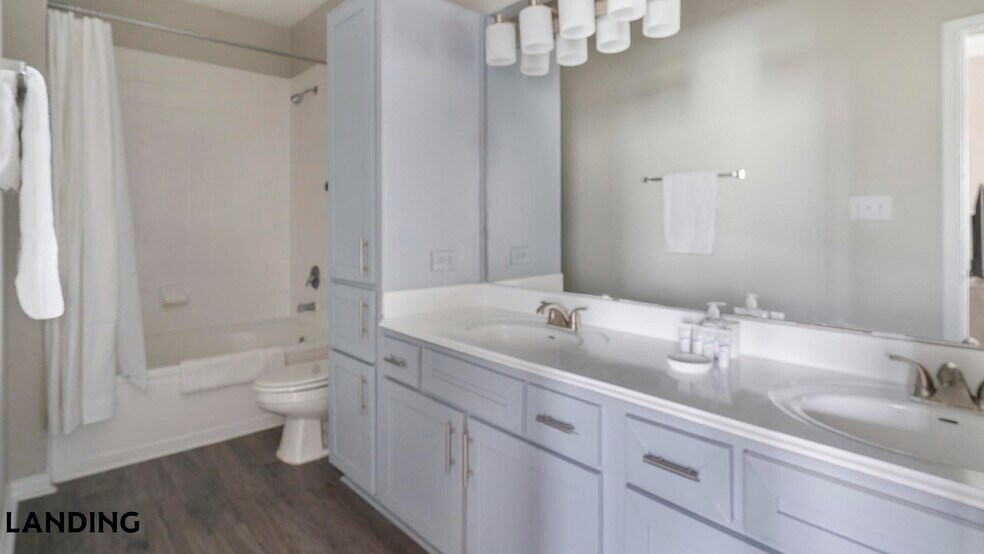 Building Photo - 2500 Woodland Park Dr