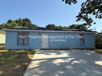 Building Photo - 617 Ross Ave