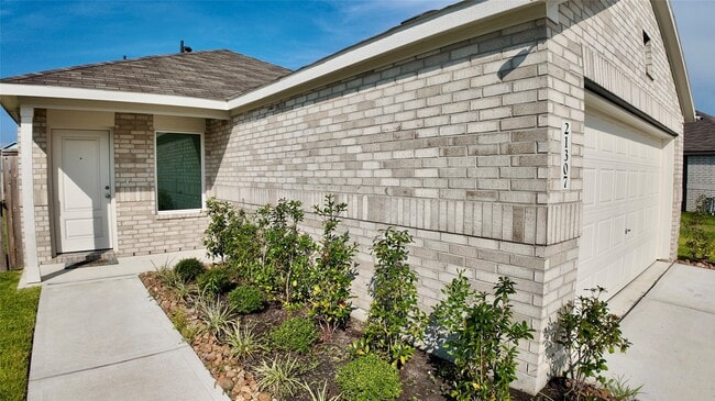 Building Photo - 21307 Bianchi Ct