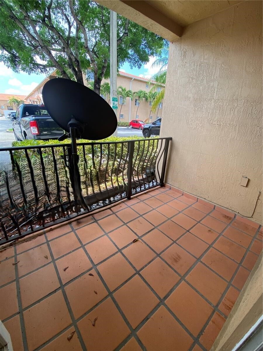 Building Photo - 17455 NW 75th Pl