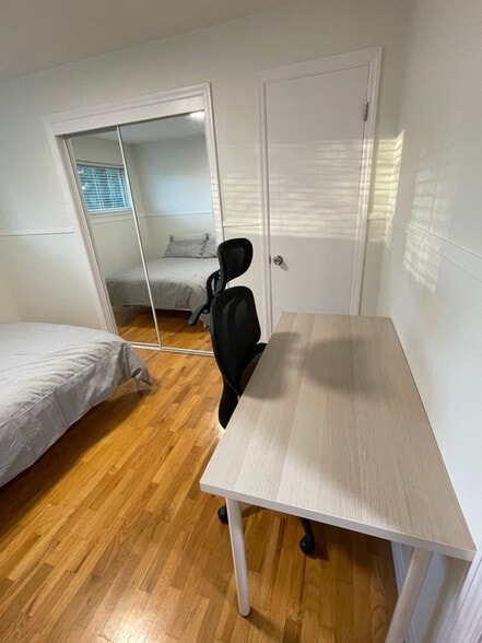 Building Photo - 18806 2nd Ave NW