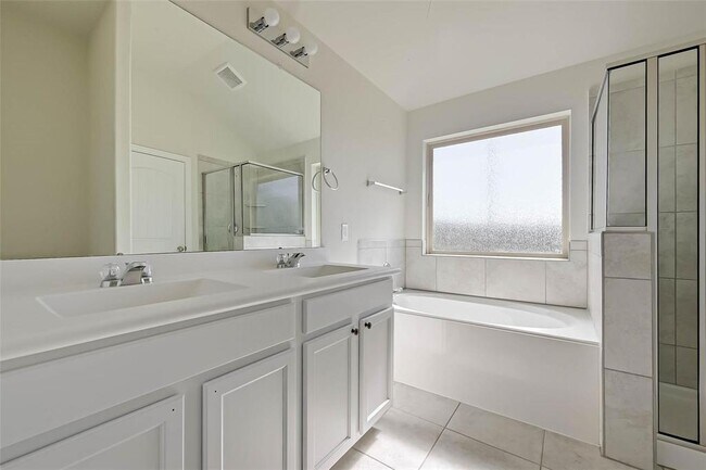 Building Photo - 20323 Creekdale Bend Dr