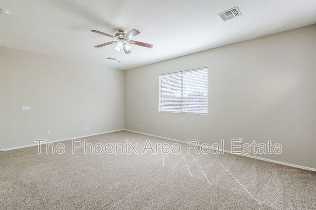 Building Photo - 45929 W Sky Ln