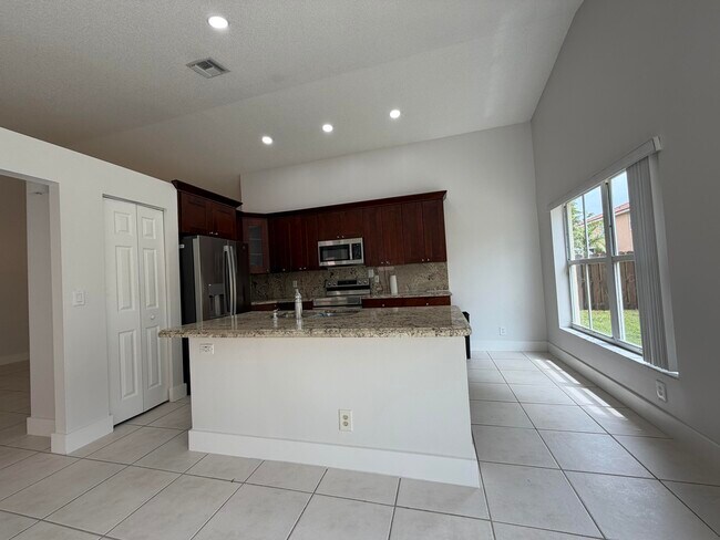 Building Photo - 3386 Treasure Ln
