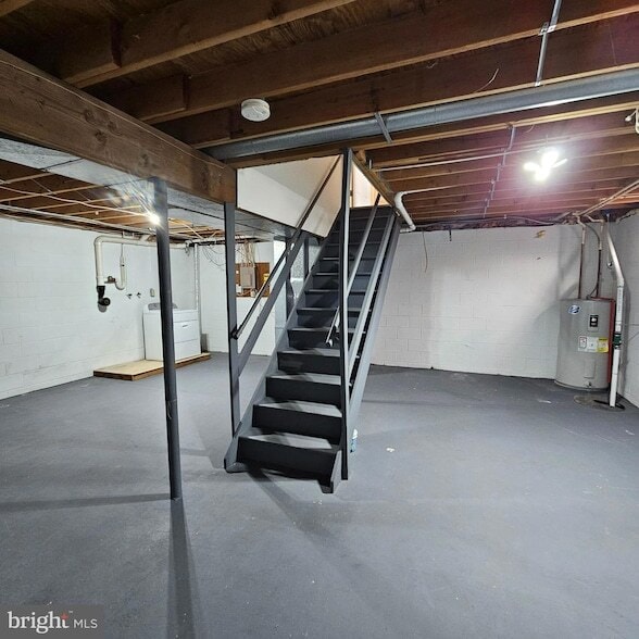 Building Photo - 1565 S Main Rd