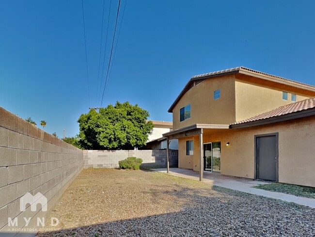 Building Photo - 3745 W Medlock Dr