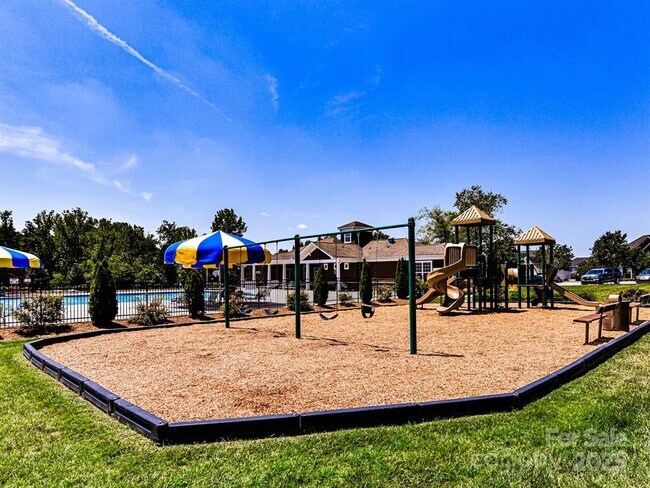 Building Photo - 9528 Horsebit Ln