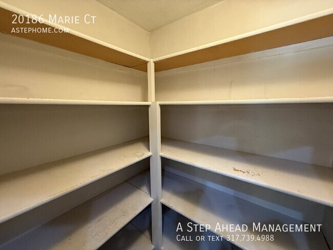 Building Photo - 20186 Marie Ct
