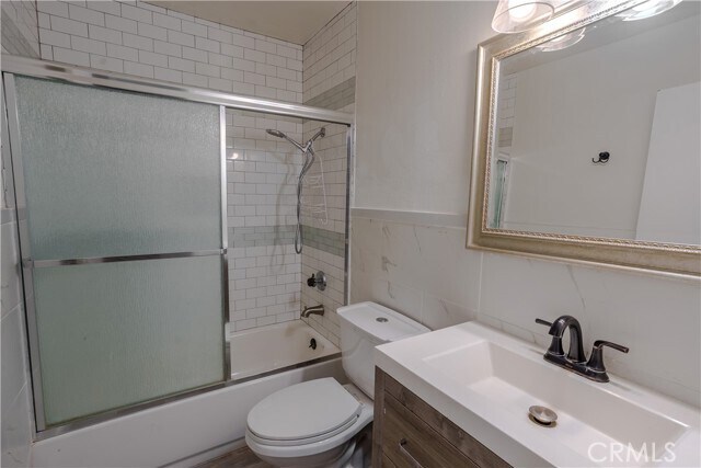 Building Photo - 5052 Taft St