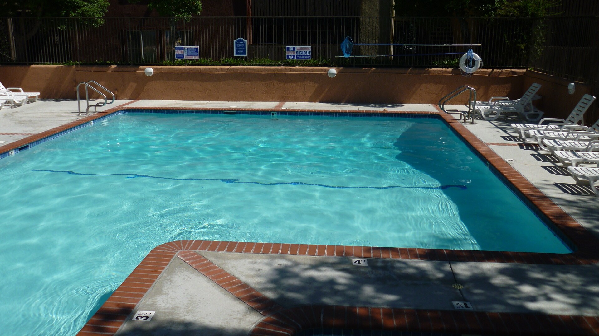 Building Photo - 18350 Hatteras St