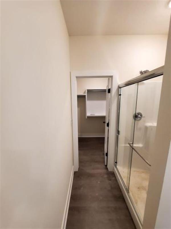 Building Photo - BEAUTIFULHOMES...