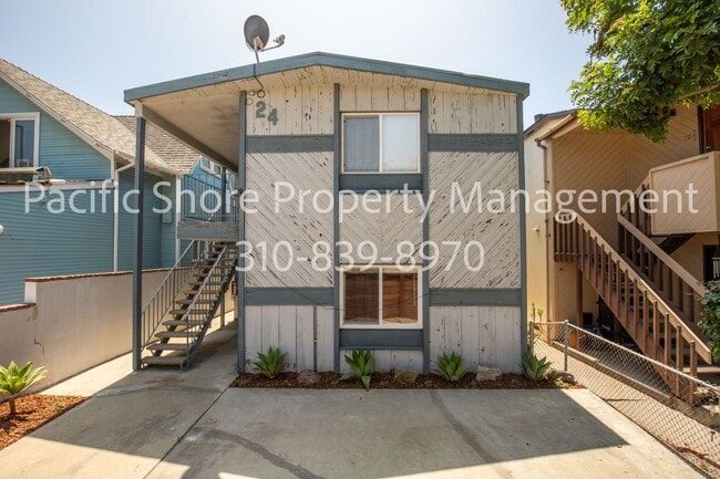 Building Photo - 24 27th Pl