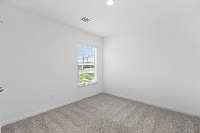 Building Photo - 125 Paradise Cyn Dr