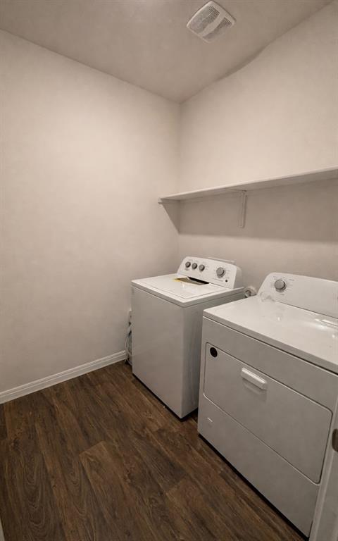 Building Photo - 608 Mais Dr