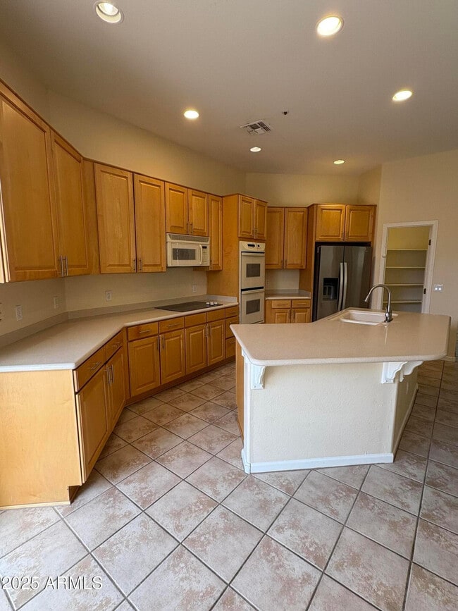 Building Photo - 8182 E Sierra Pinta Dr