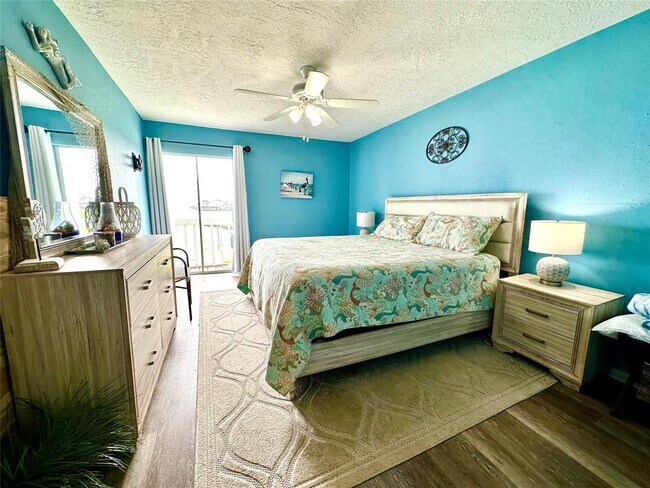 Building Photo - 500 Tiki Dr