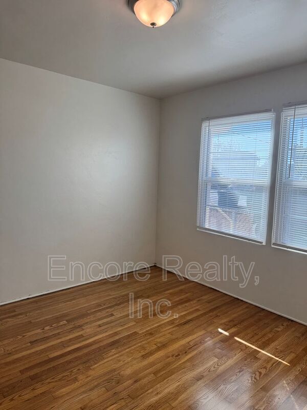 Building Photo - 5008 Muir Ave