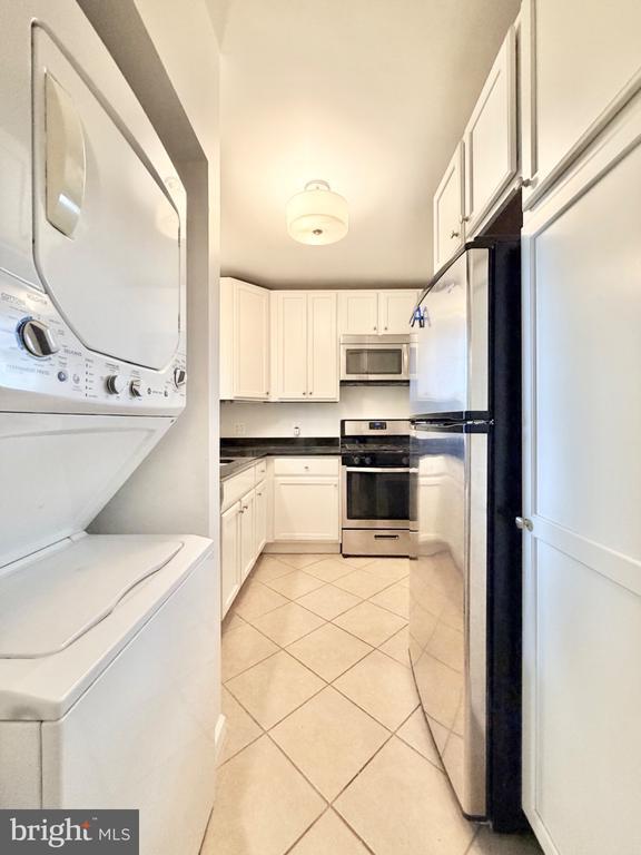 Building Photo - 3540 Martha Custis Dr