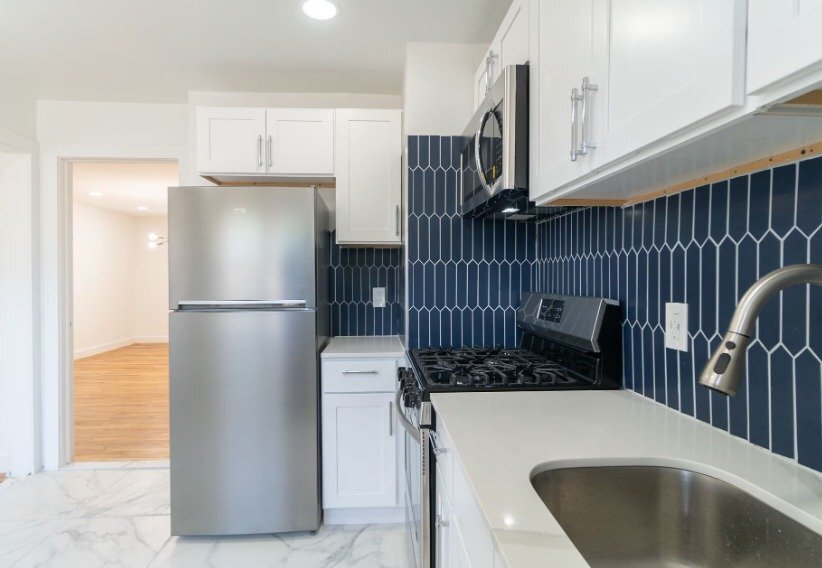 Building Photo - 500 Adams Ln