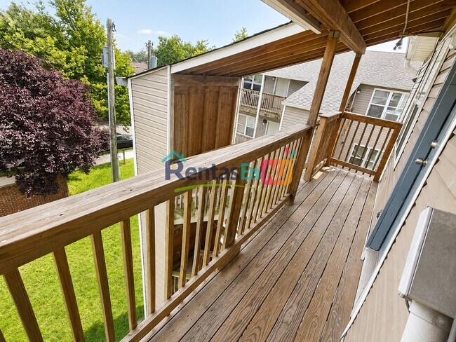 Building Photo - 311 Littleton Ave