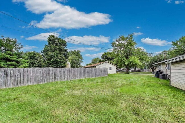 Building Photo - 546 Mooreland Dr