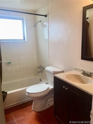 Bathroom - 7732 Camino Real