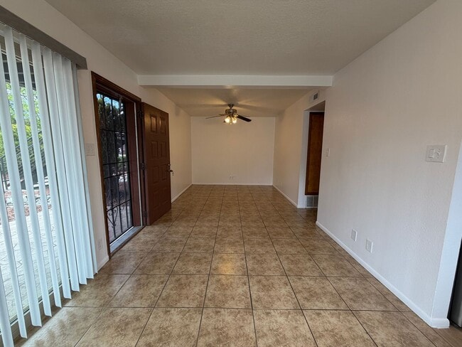 Building Photo - 1307 Rufina Ln