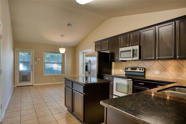 Building Photo - 821 Gabriel Mills Dr