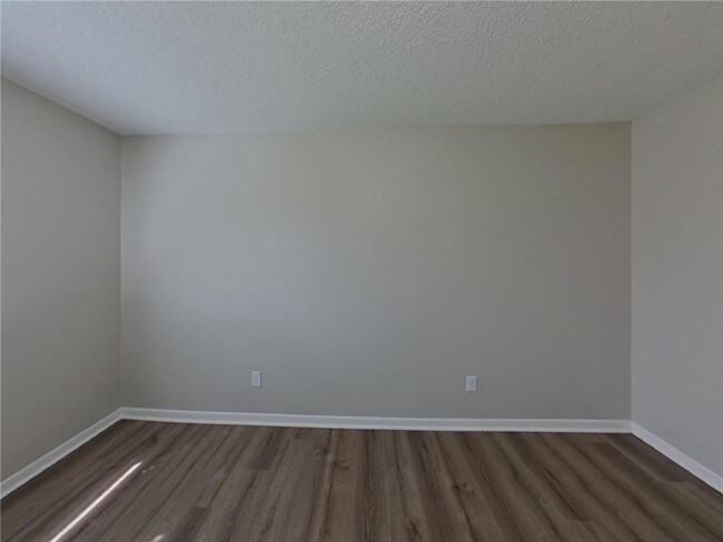 Building Photo - 1444 Willow Creek Ln