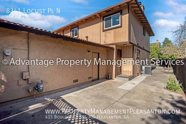 Building Photo - 8341 Locust Pl N