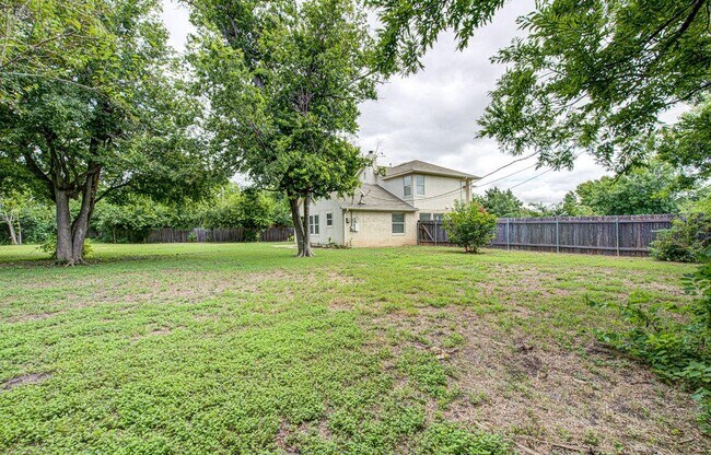 Building Photo - 1302 Crete Ln