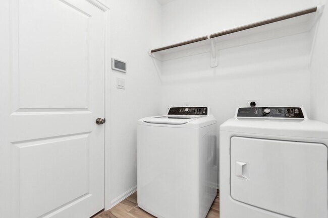 Building Photo - 2932 Cordova Hl Dr