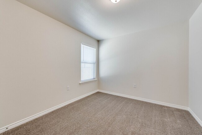 Building Photo - Limited-Time Move-In Special - $1,999 FIRST MONTH RENT