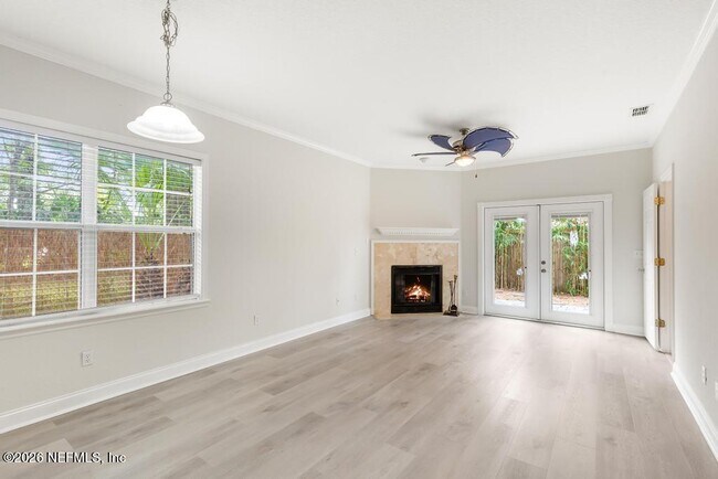 Building Photo - 66 W 14th St