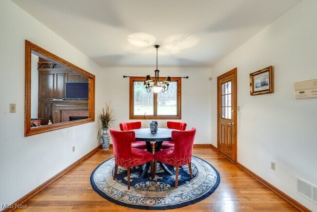 Building Photo - 4700 Barnsleigh Dr