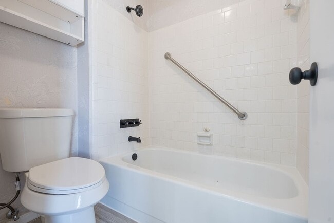 Building Photo - 16127 Olive Glen Dr