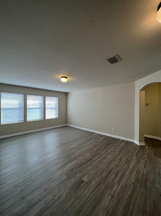 Building Photo - 25042 McBride Dr