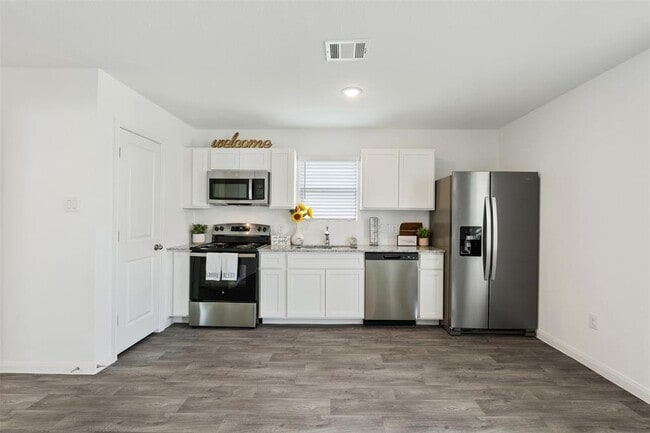 Building Photo - 16462 Valerie Marie Pl