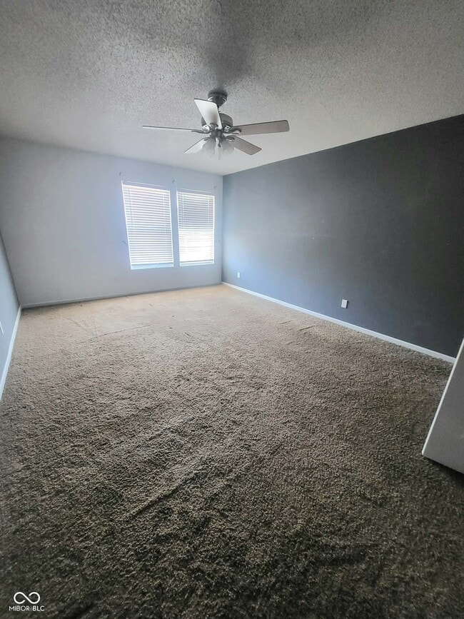 Building Photo - 868 Wheatgrass Dr