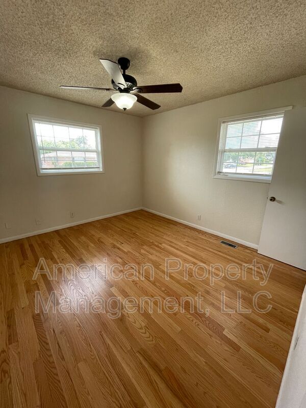 Building Photo - 2907 S 67th E Ave