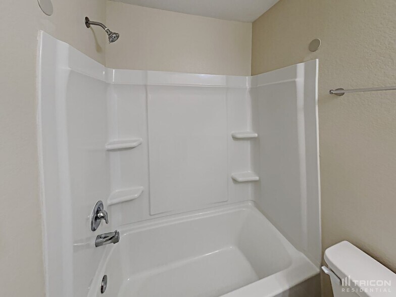 Building Photo - 441 Palomino Stand Dr