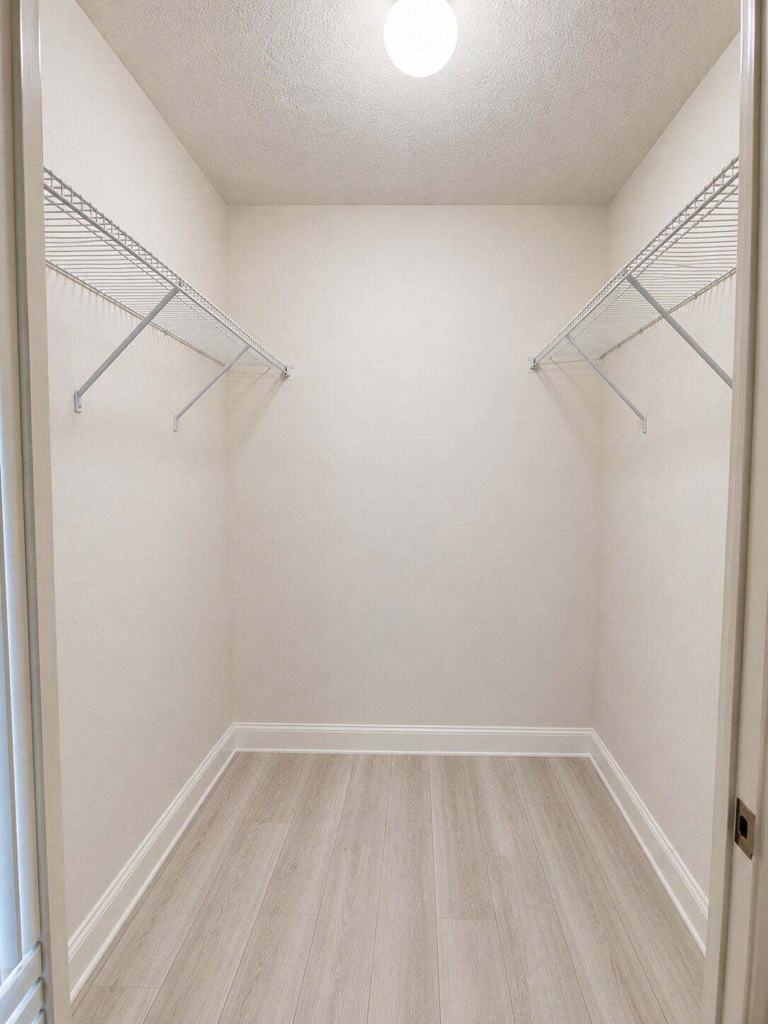 Building Photo - 1801 18th Way
