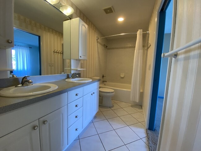 Building Photo - 1880 Murrell Rd