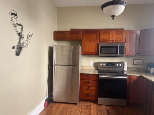 Building Photo - 400 Opelousas Ave