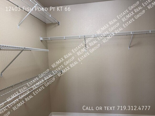 Building Photo - 12403 Fish Pond Point