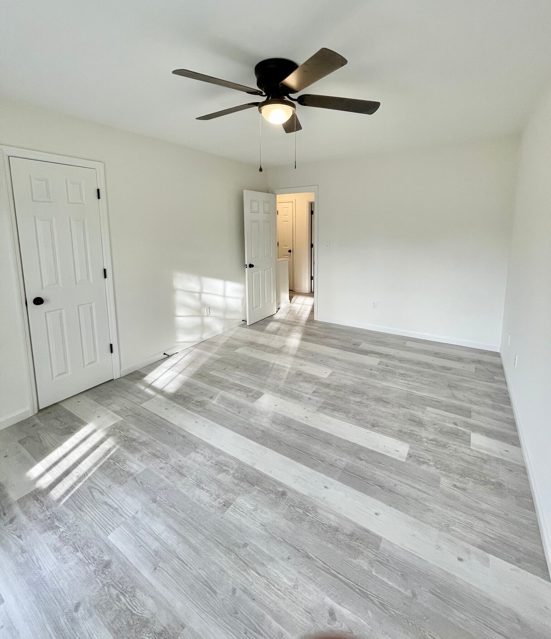 Primary Bedroom (Upper/Front) - 272 Fleming Rd