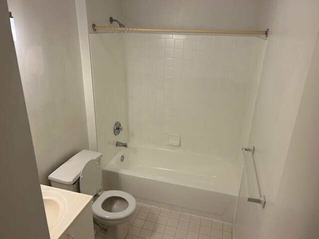 Building Photo - 1404 E Baltimore St