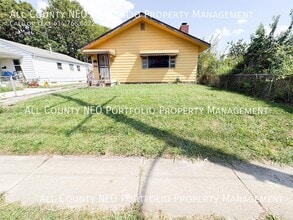 Building Photo - 400 S Highland Ave