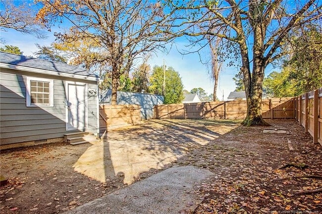 Building Photo - 951 Chester Cir