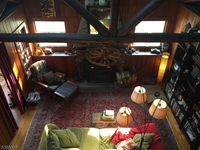 Building Photo - 251 Cupsaw Dr